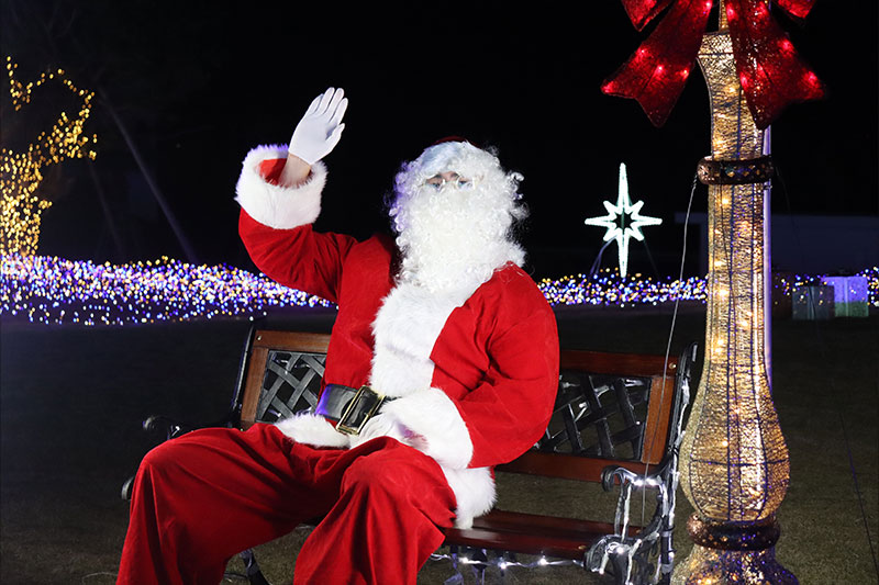 MEET SANTA
