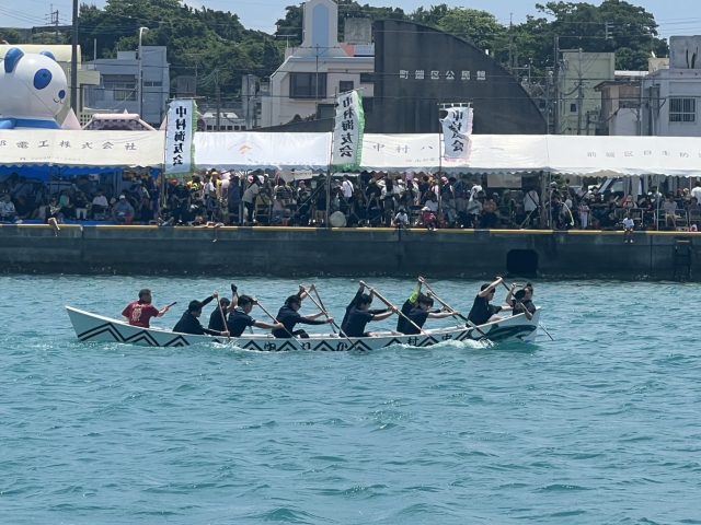 沖縄の夏の伝統行事「ハーリー」に琉球ホテル職域チームが出場
