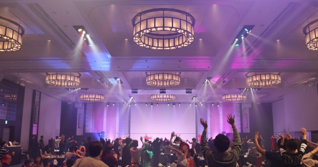 社員旅行におすすめ｜懇親会を盛り上げる沖縄らしい宴会演出のご紹介